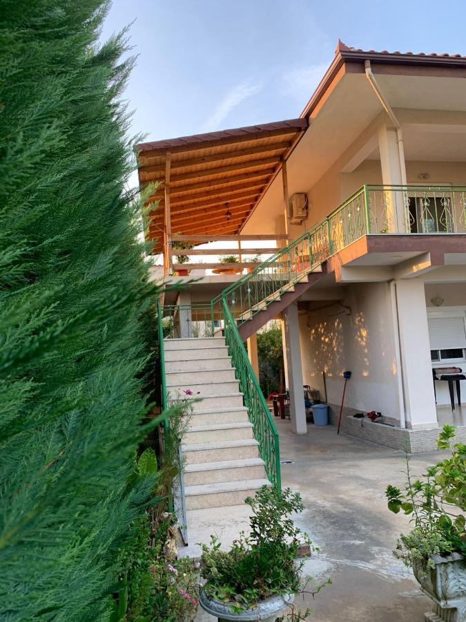 Villa Cerpja Kamez Eksteriør billede