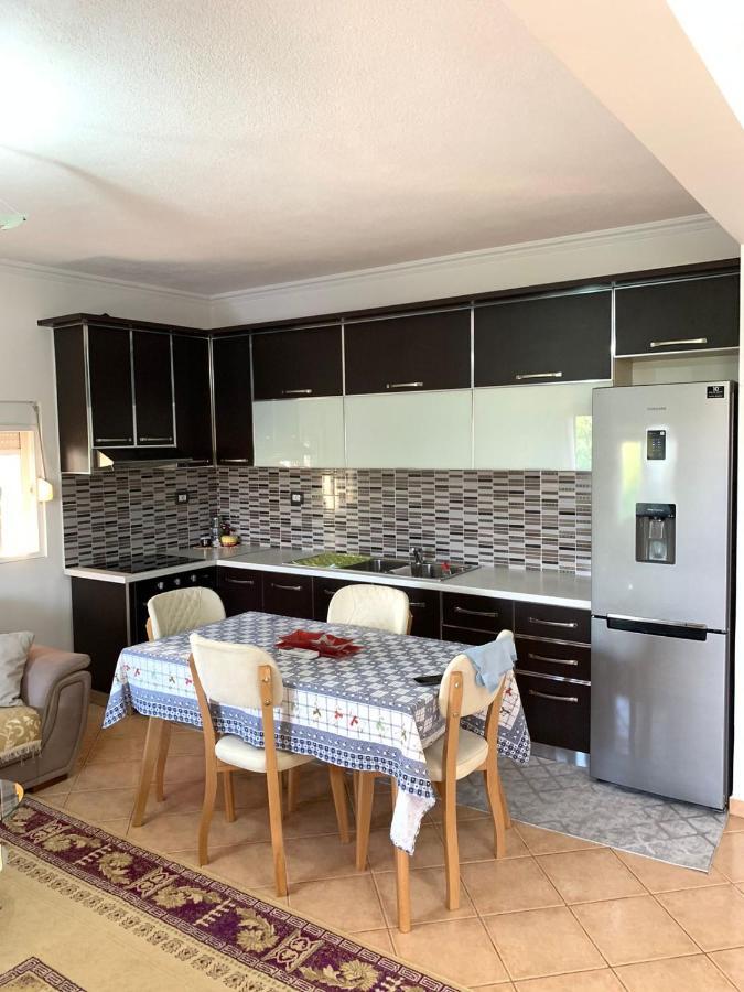 Villa Cerpja Kamez Eksteriør billede